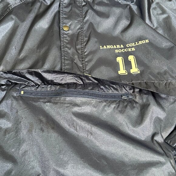 Vintage Umbro Langara College Soccer 1/4 Zip Windbreaker Jacket - Size Large - Picture 7 of 13